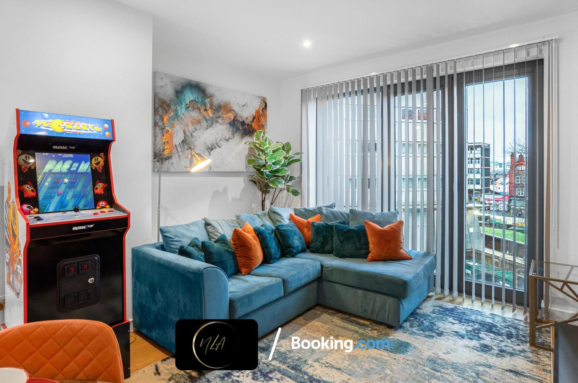 City Centre Apartment With Free Parking, 2 Bathrooms, Netflix And Wifi - Suitable For Contractors And Families - By Noor Luxury Accommodations 伯明翰 外观 照片