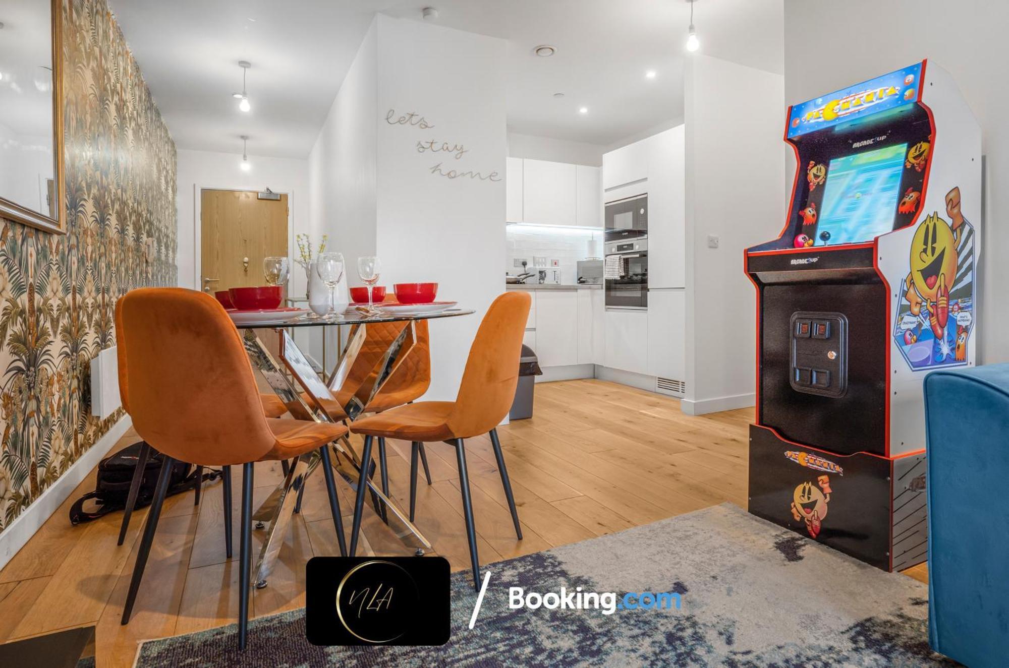 City Centre Apartment With Free Parking, 2 Bathrooms, Netflix And Wifi - Suitable For Contractors And Families - By Noor Luxury Accommodations 伯明翰 外观 照片