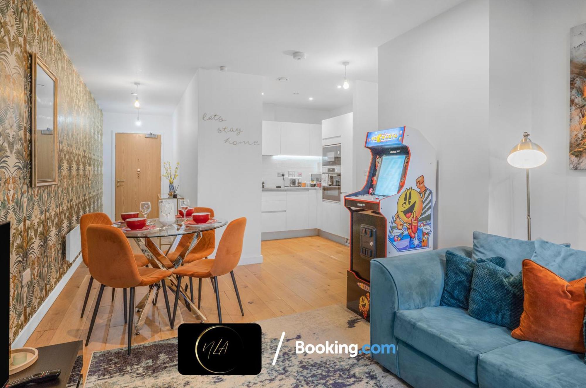 City Centre Apartment With Free Parking, 2 Bathrooms, Netflix And Wifi - Suitable For Contractors And Families - By Noor Luxury Accommodations 伯明翰 外观 照片